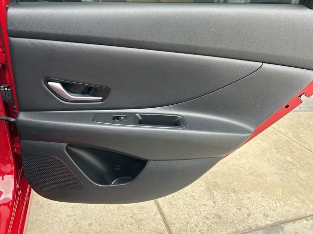 Certified 2023 Hyundai Elantra Limited image 28