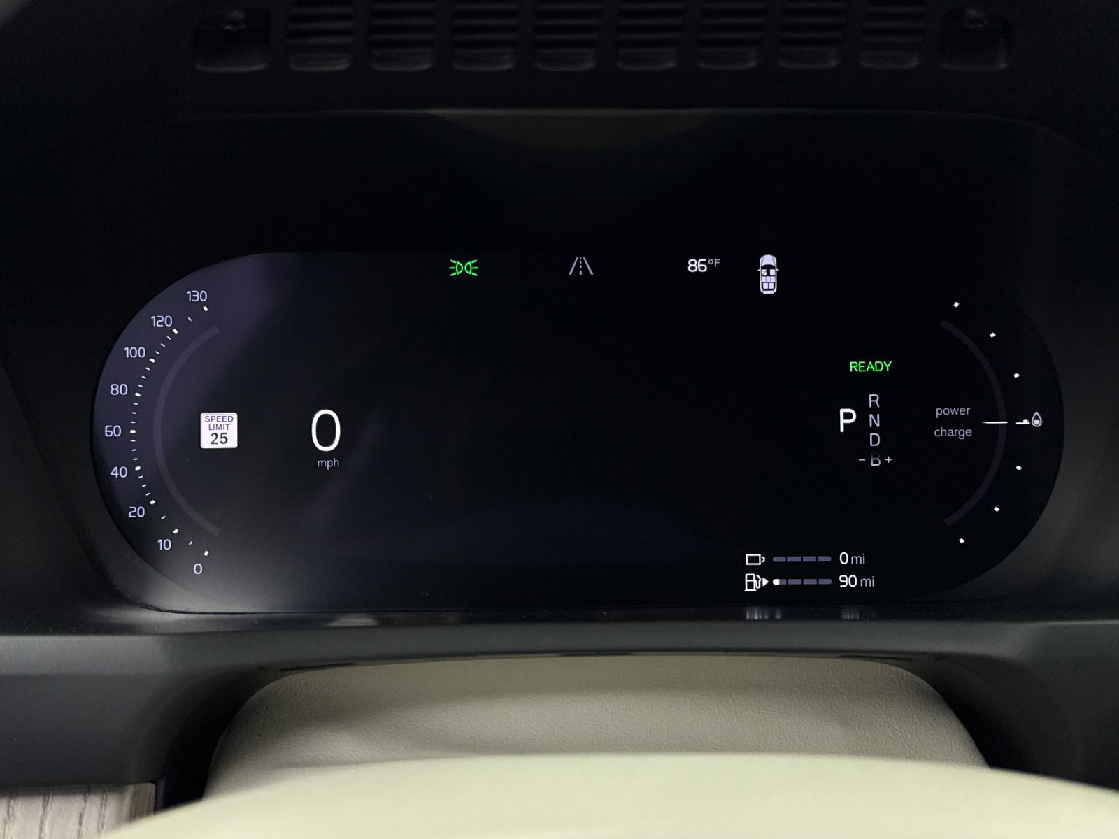 Used 2024 Volvo XC90 T8 Plus w/ Protection Package Premier image 39