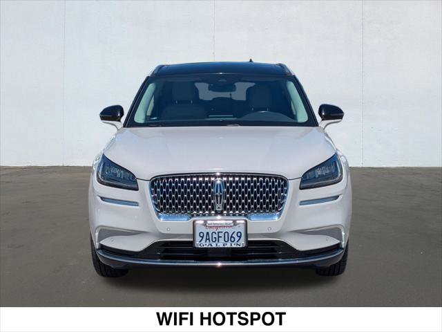 Certified 2022 Lincoln Corsair Reserve w/ Rear Removable Package Tray image 8