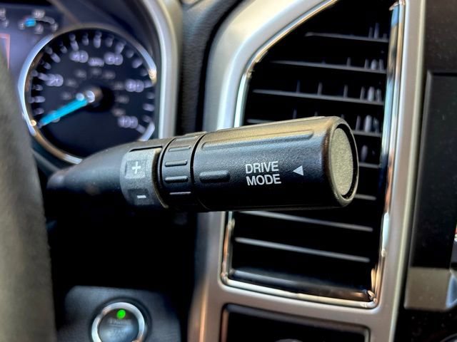 Used 2020 Ford F250 Lariat w/ Lariat Ultimate Package AWD/4WD image 31