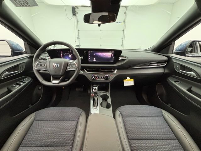 New 2026 Buick Envista Preferred image 3