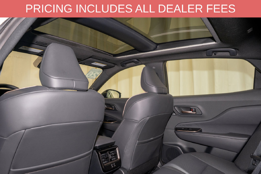 Used 2026 Toyota Crown Platinum AWD/4WD image 12