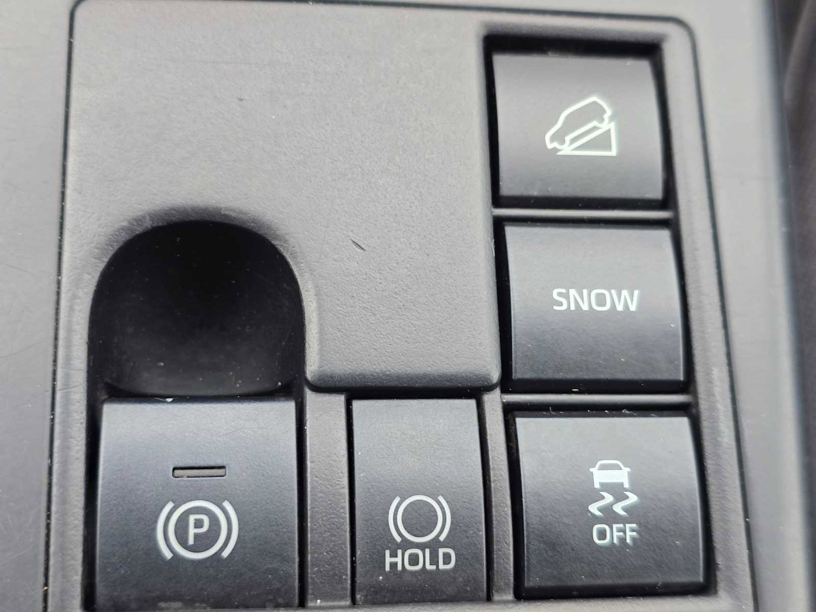 Used 2023 Toyota Highlander LE AWD/4WD image 36