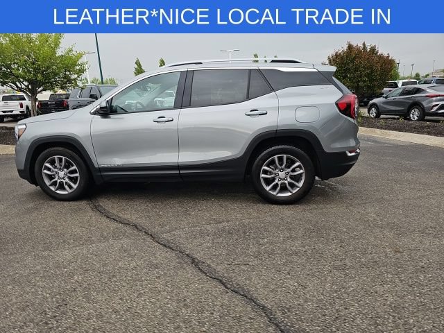 Used 2024 GMC Terrain SLT FWD image 13