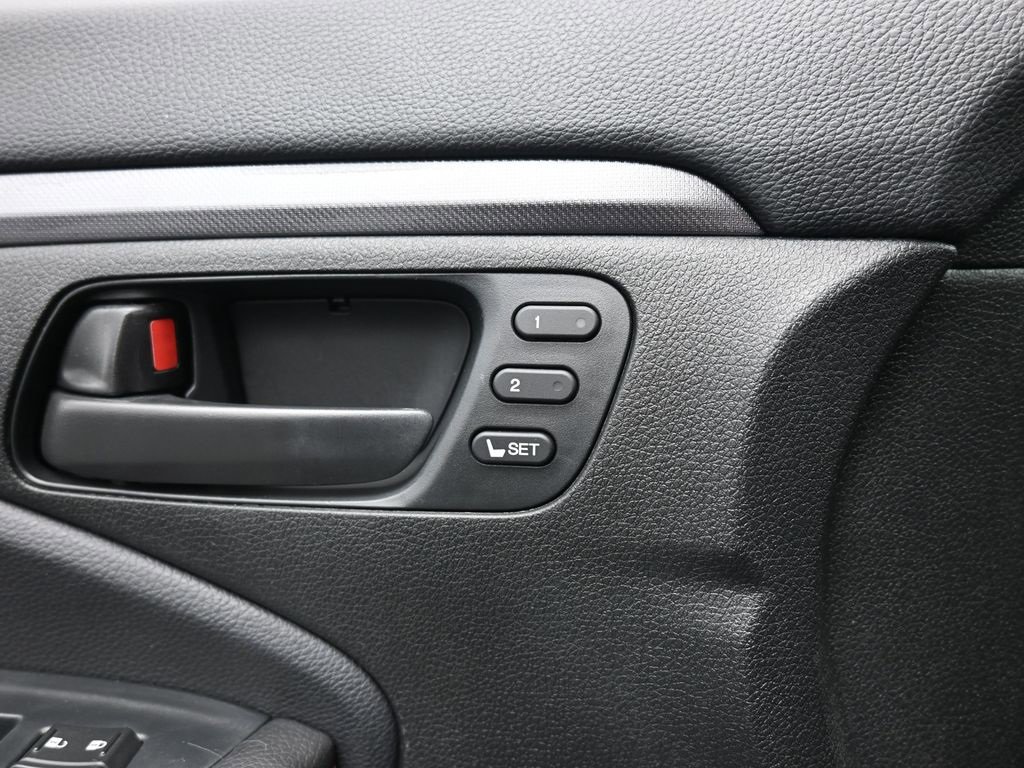 Used 2022 Honda Pilot TrailSport image 32