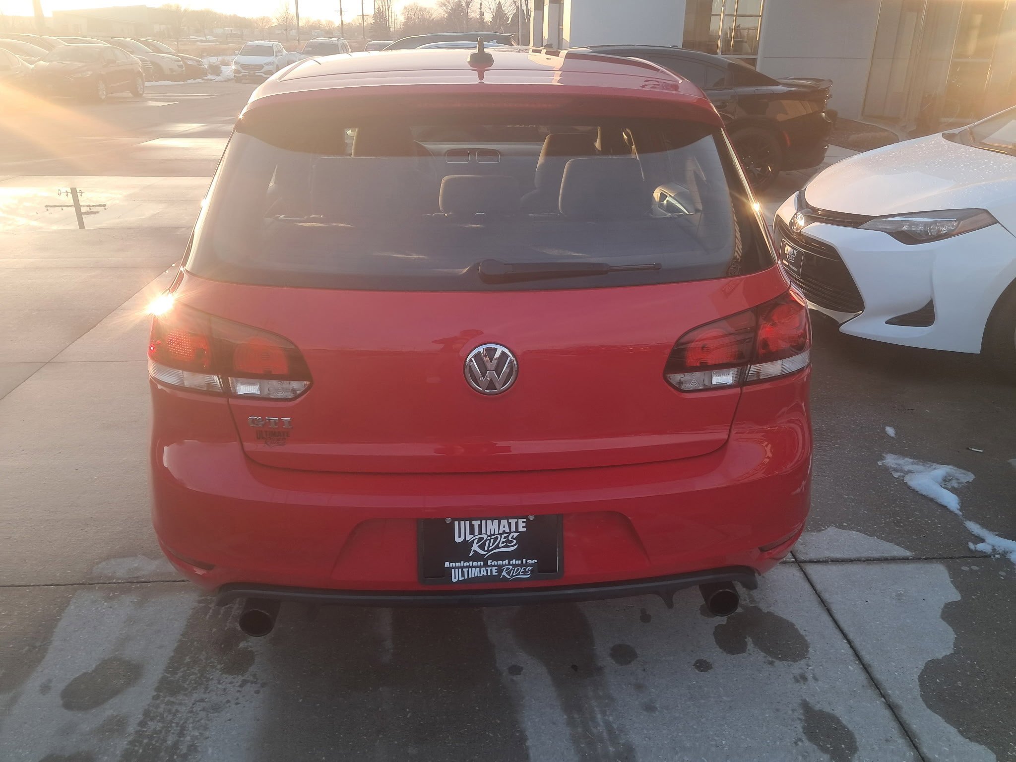 Used 2012 Volkswagen GTI Autobahn FWD image 3