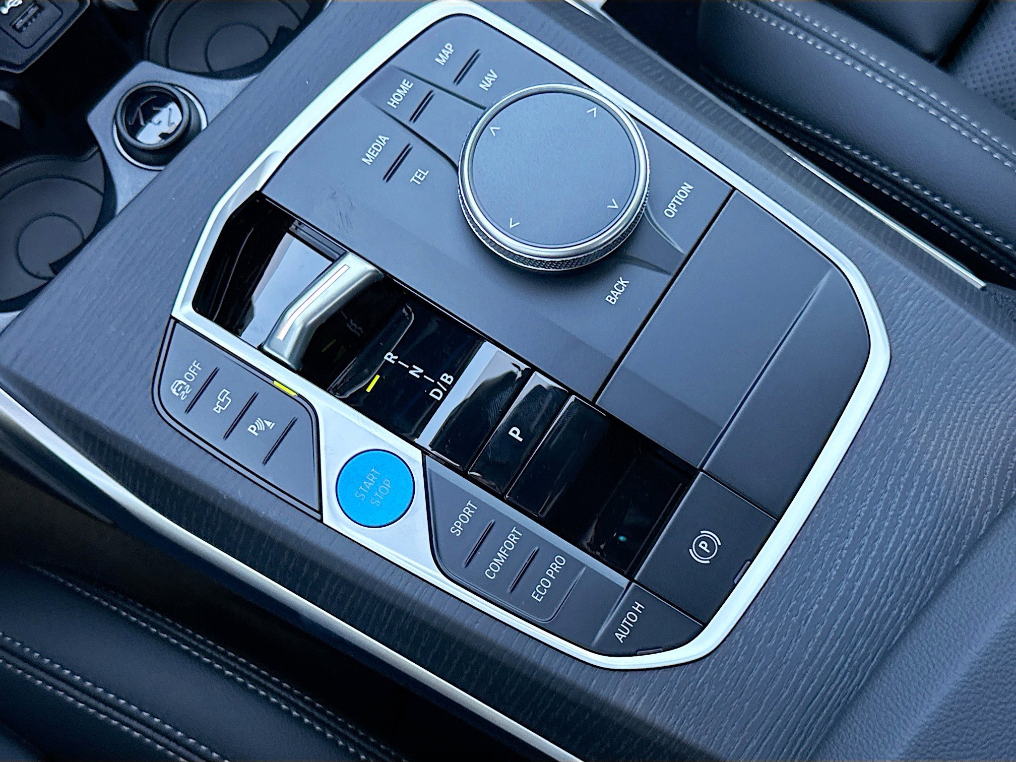 New 2026 BMW i4 eDrive40 w/ Parking Assistance Package image 29