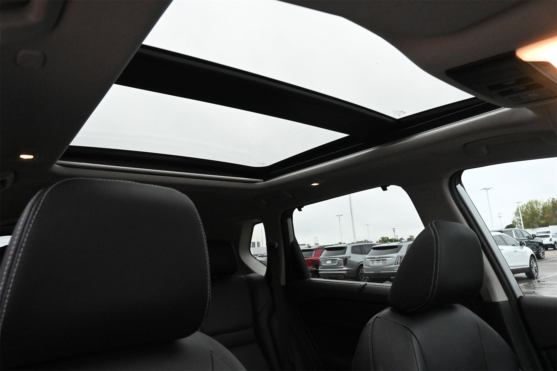 Used 2023 Nissan Rogue SL w/ SL Premium Package image 26