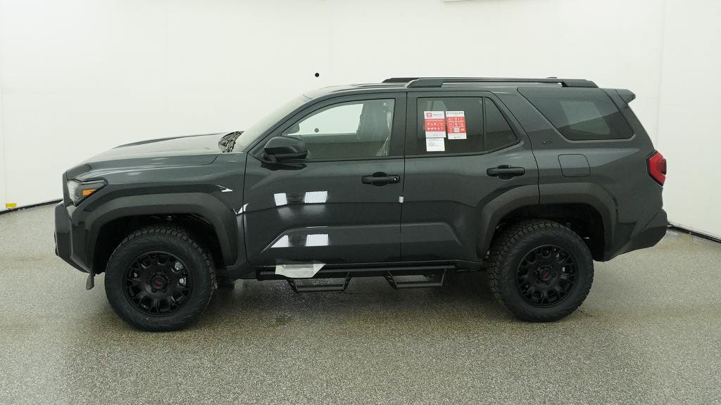 New 2026 Toyota 4Runner SR5 AWD/4WD image 6