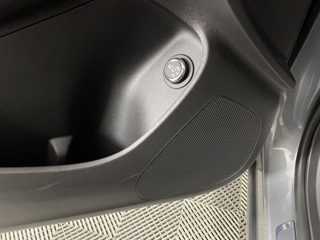 Used 2025 Buick Envista Avenir image 22