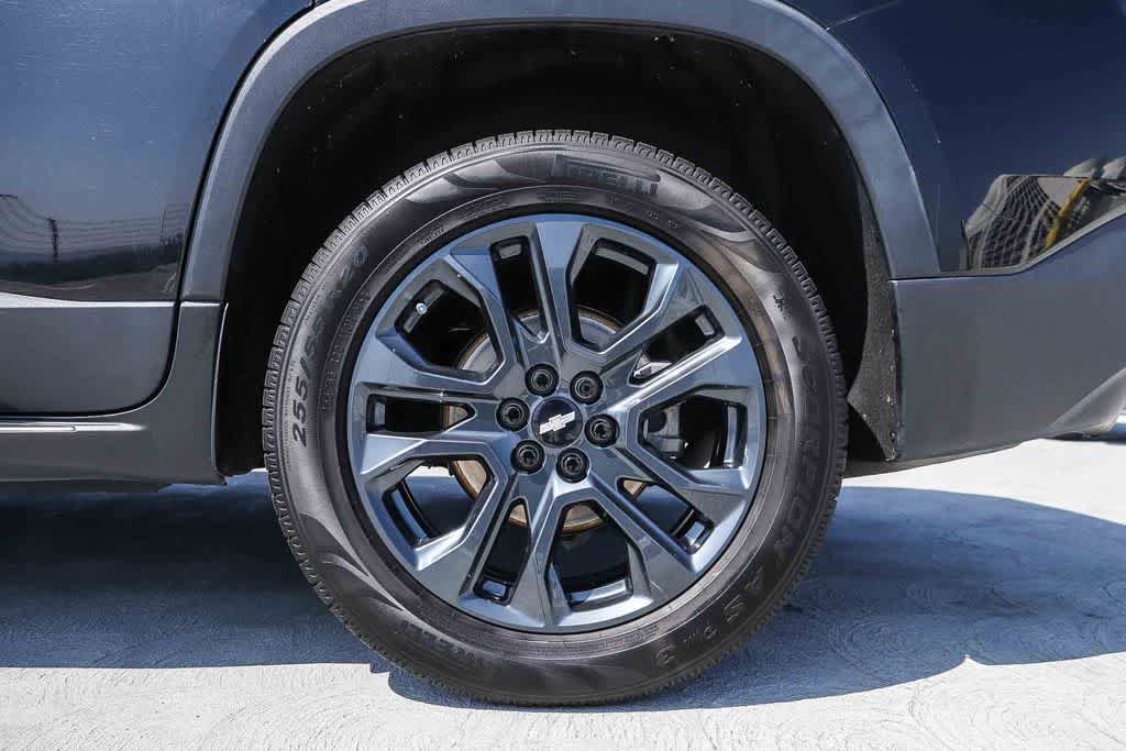Used 2020 Chevrolet Traverse RS w/ LPO, Floor Liner Package FWD image 10