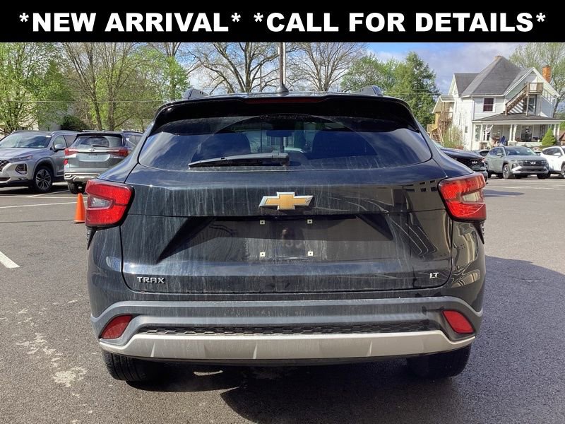 Used 2024 Chevrolet Trax LT image 6
