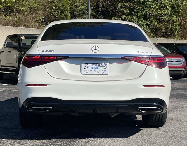 Used 2022 Mercedes-Benz S 580 4MATIC Sedan w/ AMG Line Package image 6