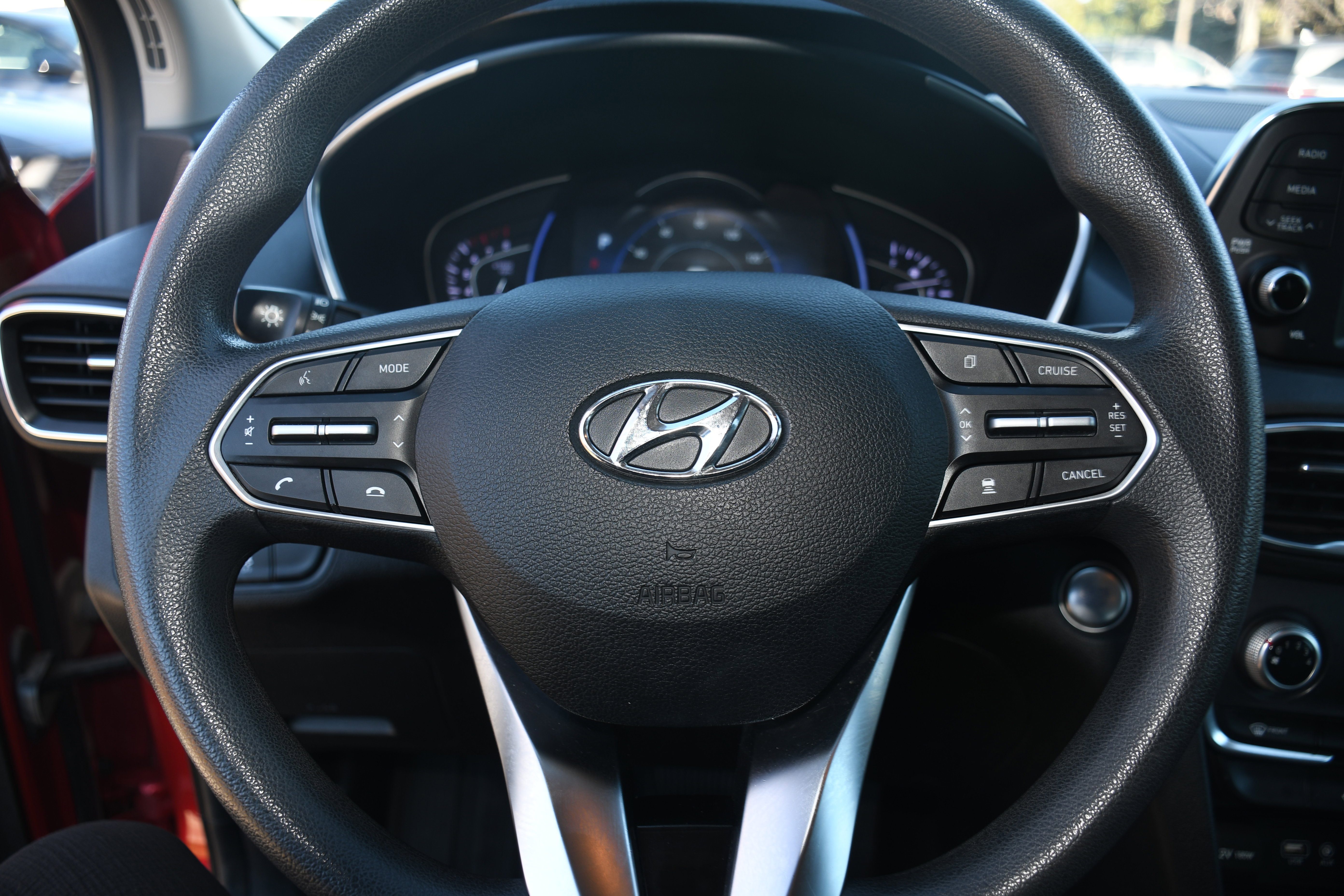 Used 2020 Hyundai Santa Fe SEL image 12