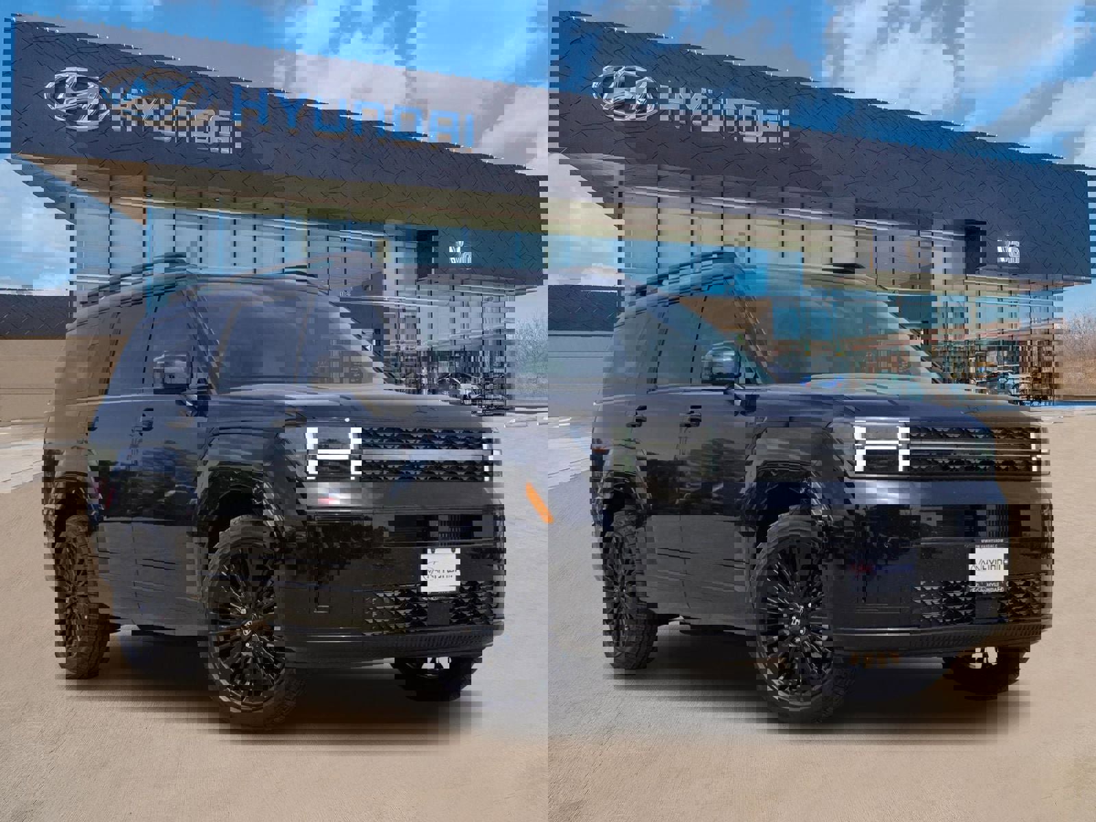 Used 2025 Hyundai Santa Fe Calligraphy image 1