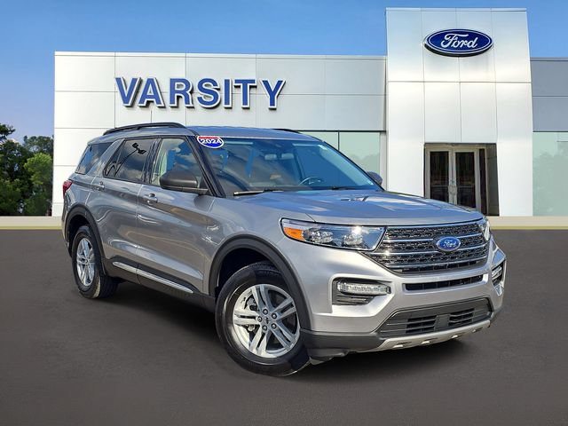Certified 2024 Ford Explorer XLT w/ Equipment Group 202A AWD/4WD image 1