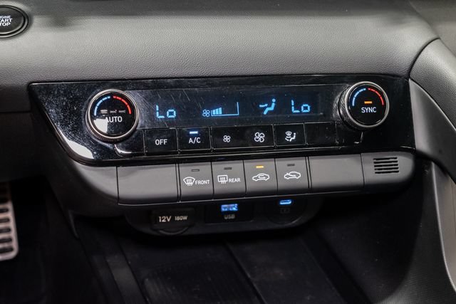 Used 2025 Hyundai Elantra Sport FWD image 19