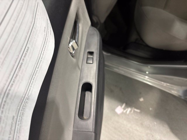Used 2011 Nissan Sentra 2.0 S FWD image 14