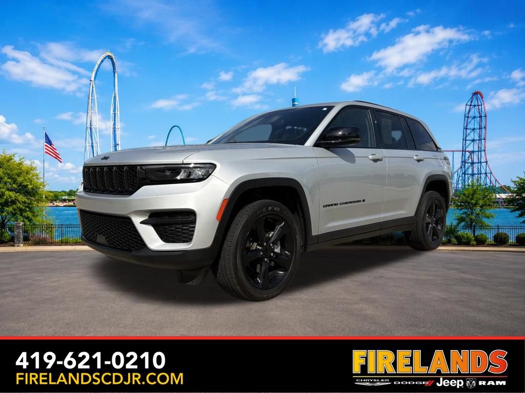 Used 2024 Jeep Grand Cherokee Altitude AWD/4WD video 1