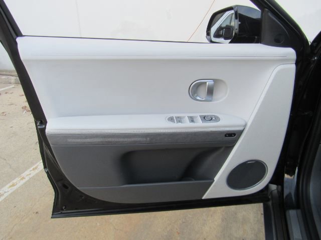 Used 2023 Hyundai Ioniq 5 Limited w/ Cargo Package image 11