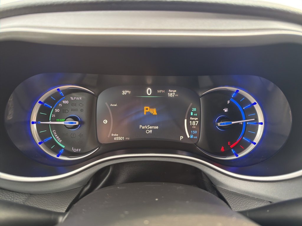 Used 2024 Chrysler Pacifica Select image 8