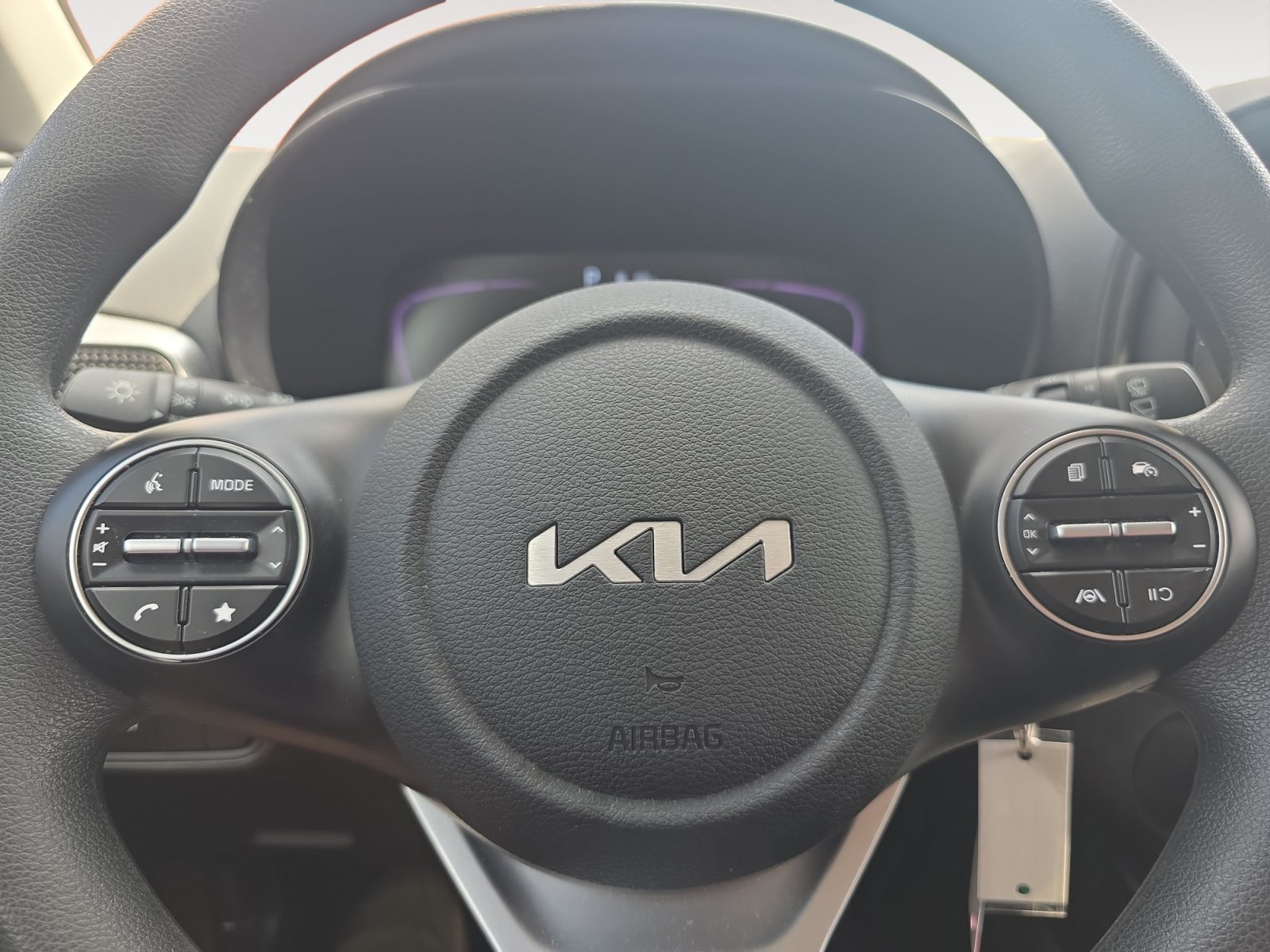 Certified 2025 Kia Soul LX w/ LX Technology Package FWD image 10