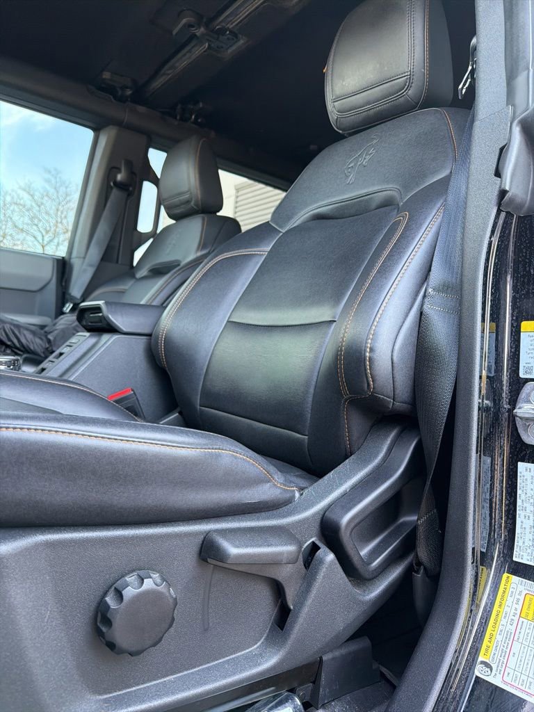 Certified 2023 Ford Bronco Badlands w/ Sasquatch Package image 4