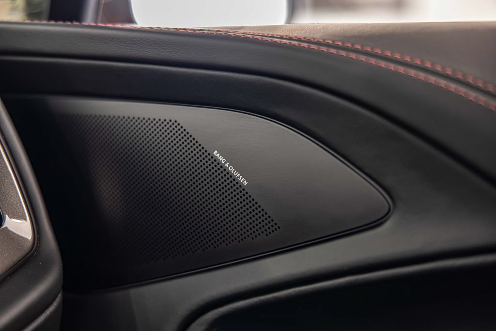 Used 2014 Aston Martin Vanquish Coupe RWD image 31