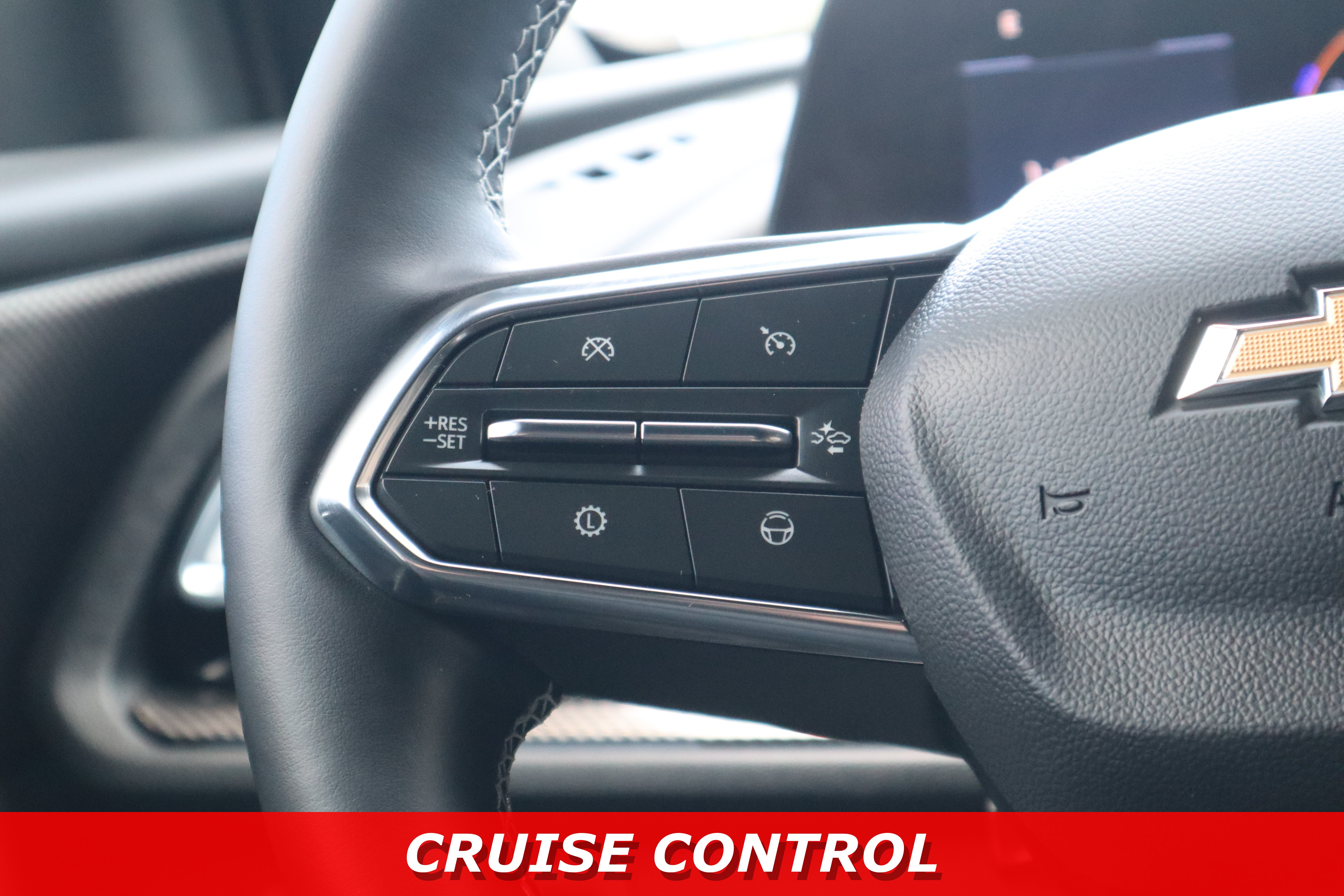 Used 2025 Chevrolet Traverse High Country FWD image 15