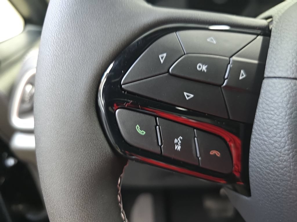 New 2027 Chrysler Pacifica Limited FWD image 17