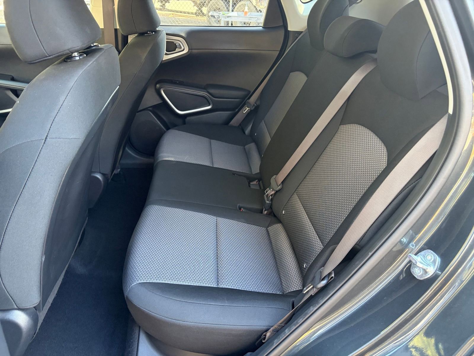 Used 2025 Kia Soul LX w/ LX Technology Package image 32