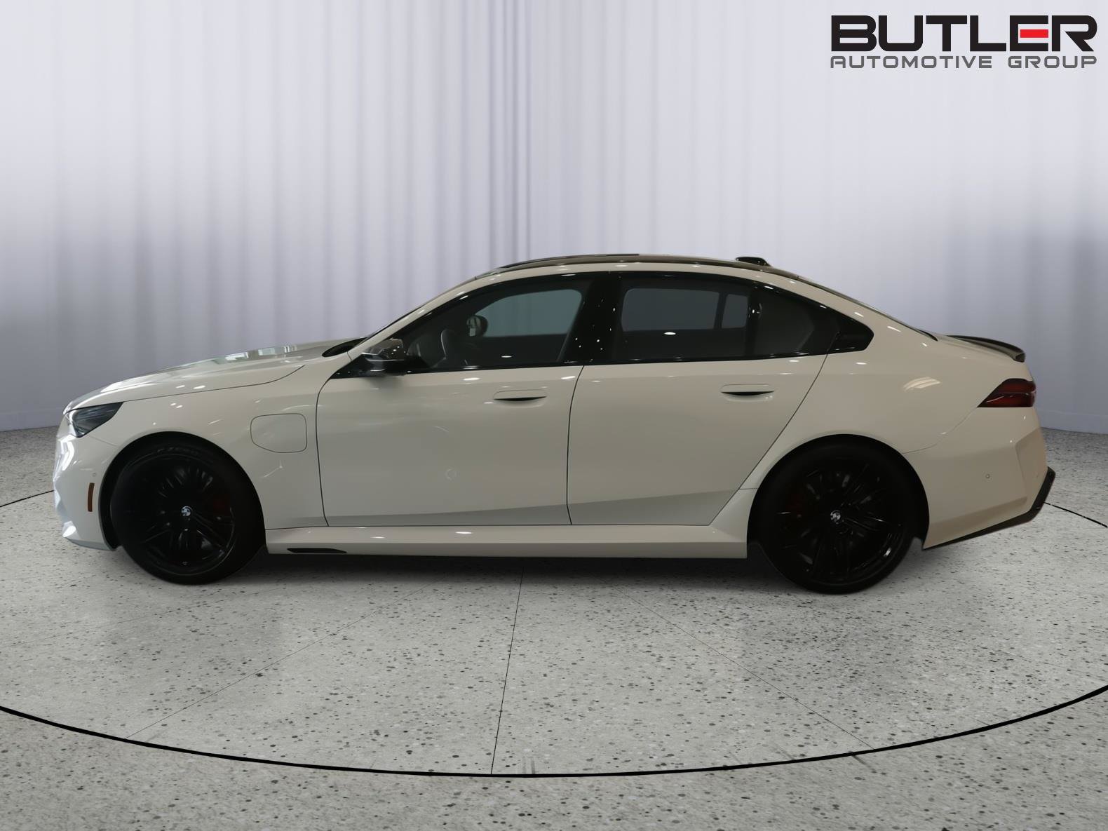 Used 2026 BMW M5 w/ Carbon Package AWD/4WD image 6