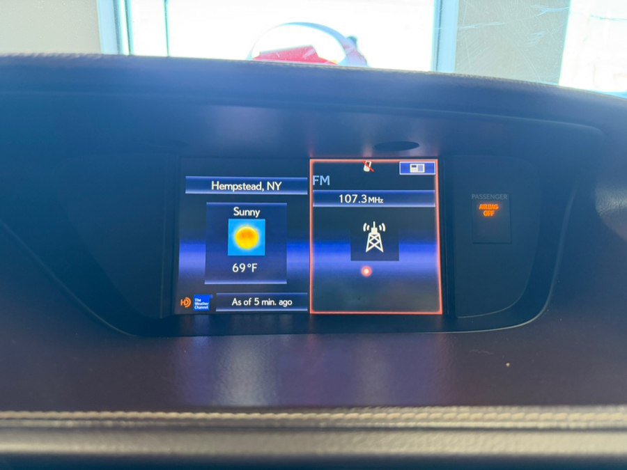 Used 2016 Lexus ES 350 w/ Luxury Package w/Wood Trim FWD image 32