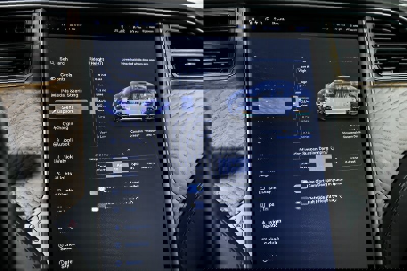 Used 2020 Tesla Model X image 35