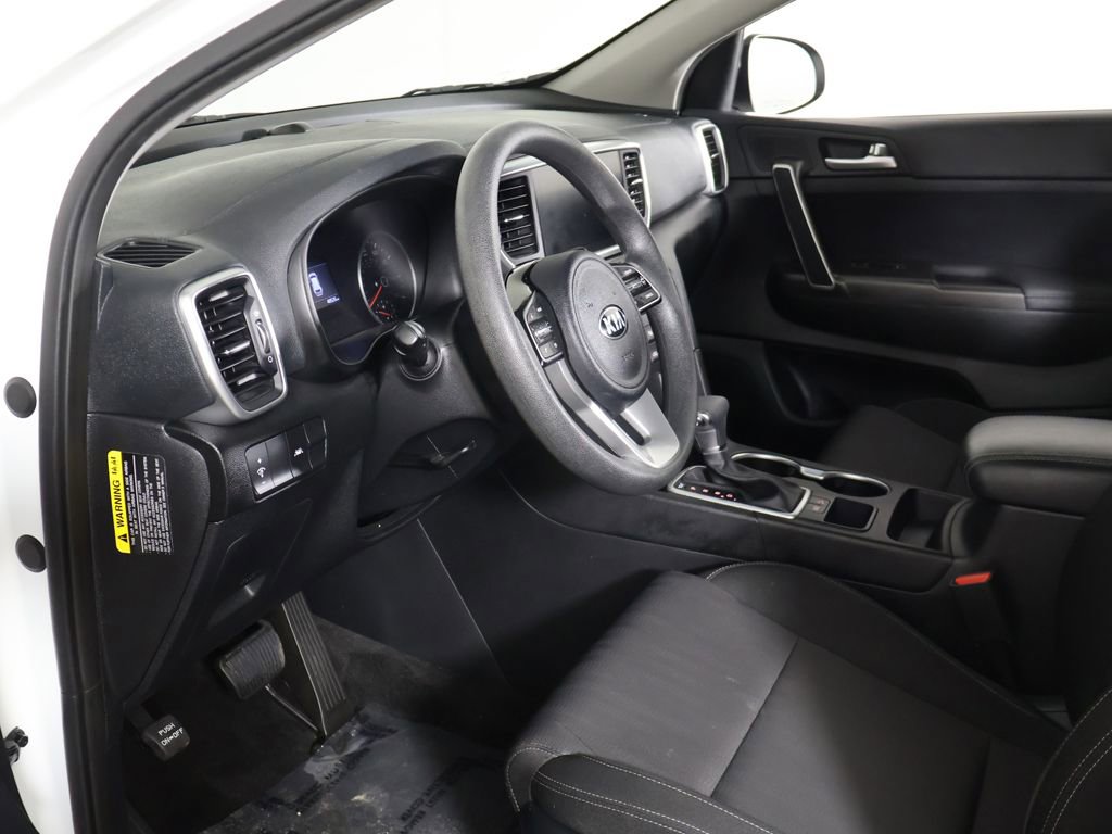 Used 2022 Kia Sportage LX image 19