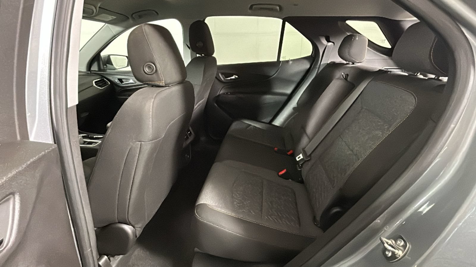 Used 2024 Chevrolet Equinox LT w/ LPO, Floor Liner Package AWD/4WD image 31