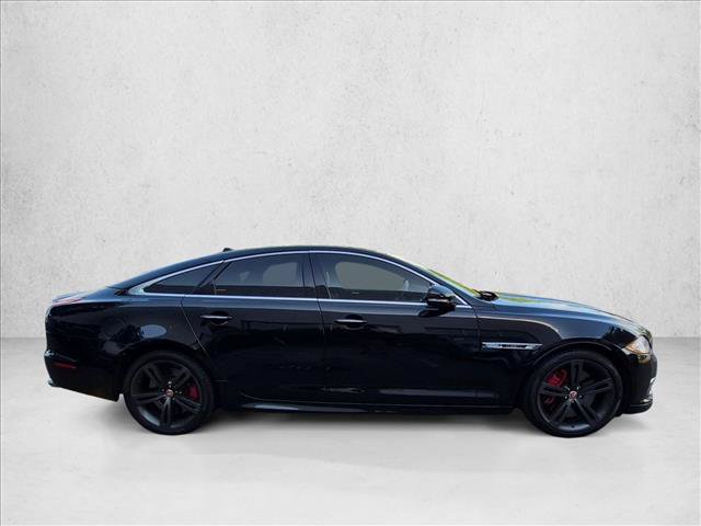 Used 2014 Jaguar XJ R RWD image 4