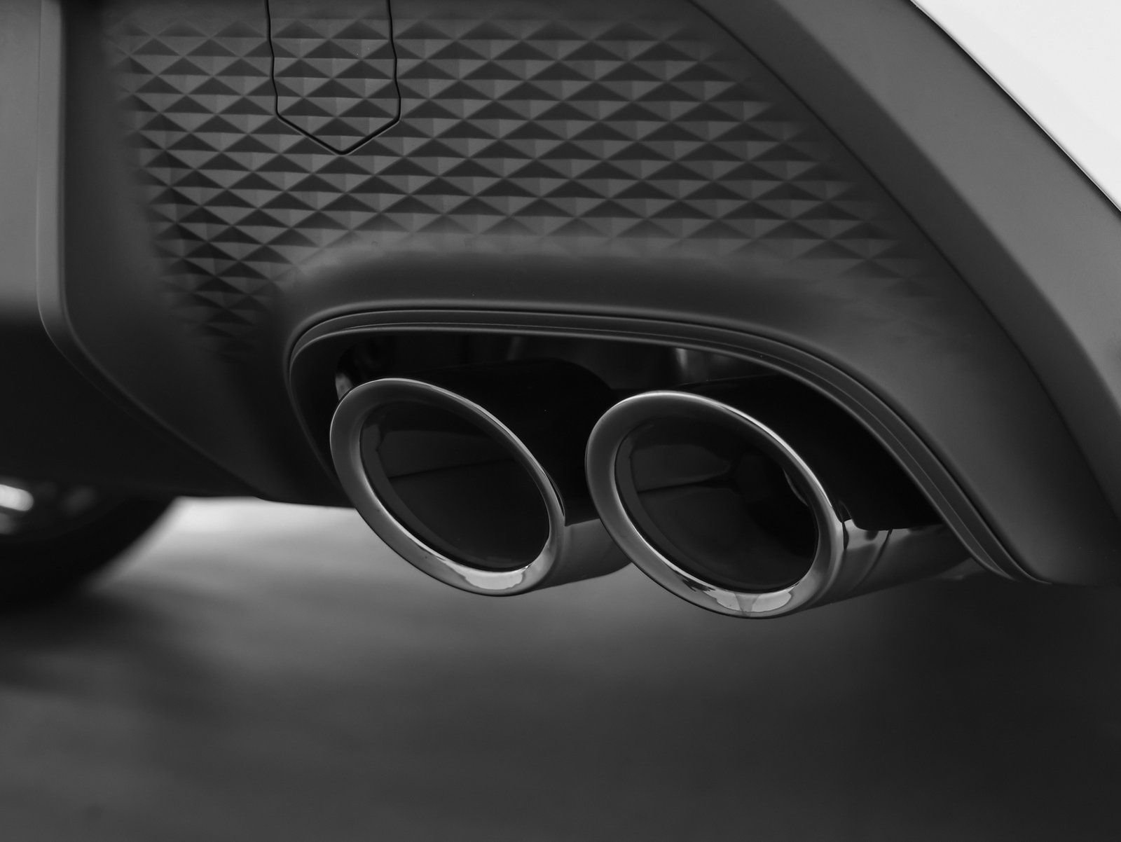 Certified 2026 Porsche Macan image 18