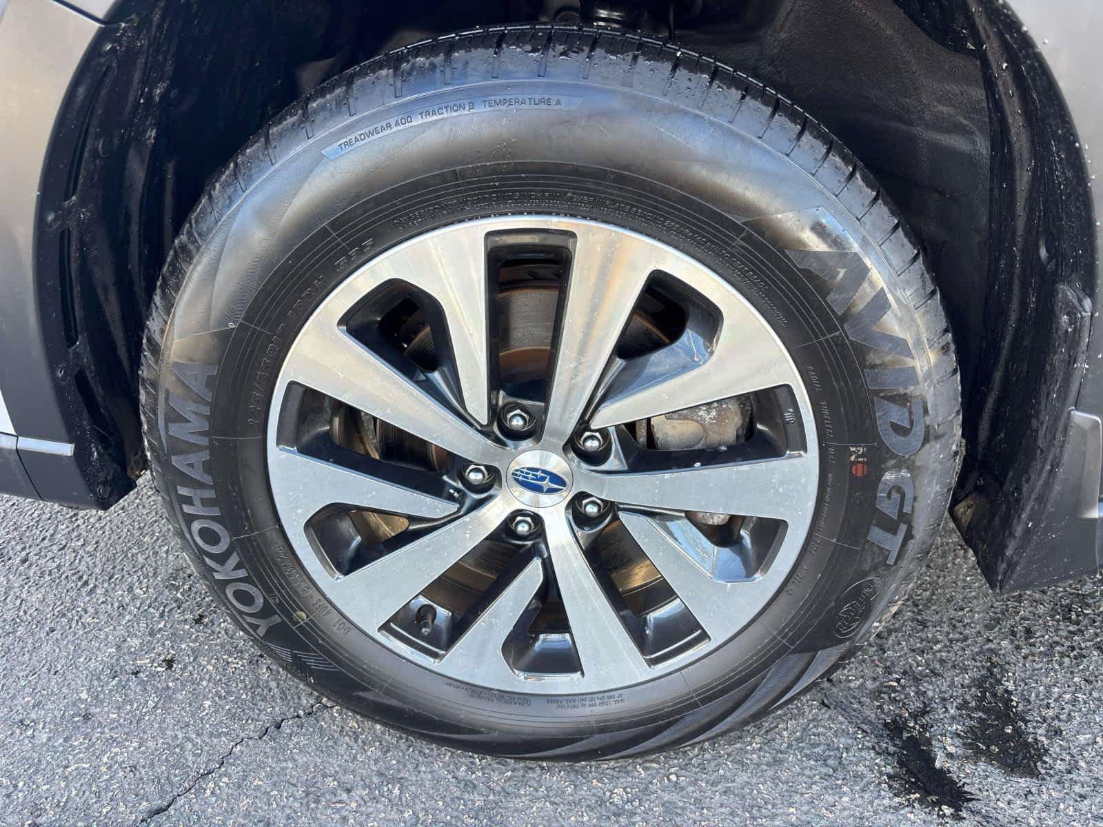 Used 2025 Subaru Outback Premium AWD/4WD image 6