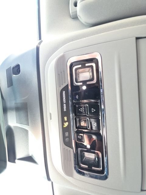 Used 2022 Lincoln Corsair Reserve w/ Elements Package image 32