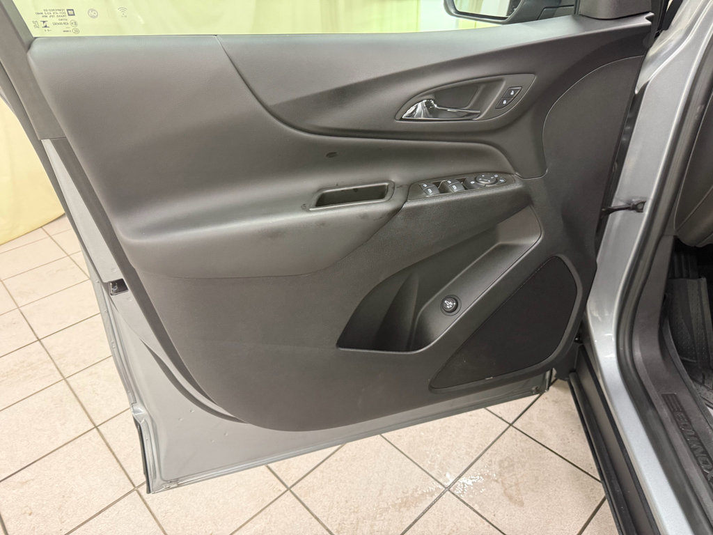 Certified 2024 Chevrolet Equinox LT w/ LPO, Floor Liner Package FWD image 31