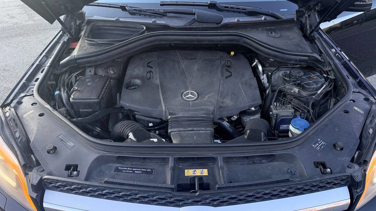 Used 2015 Mercedes-Benz GL 320 BlueTEC 4MATIC image 4