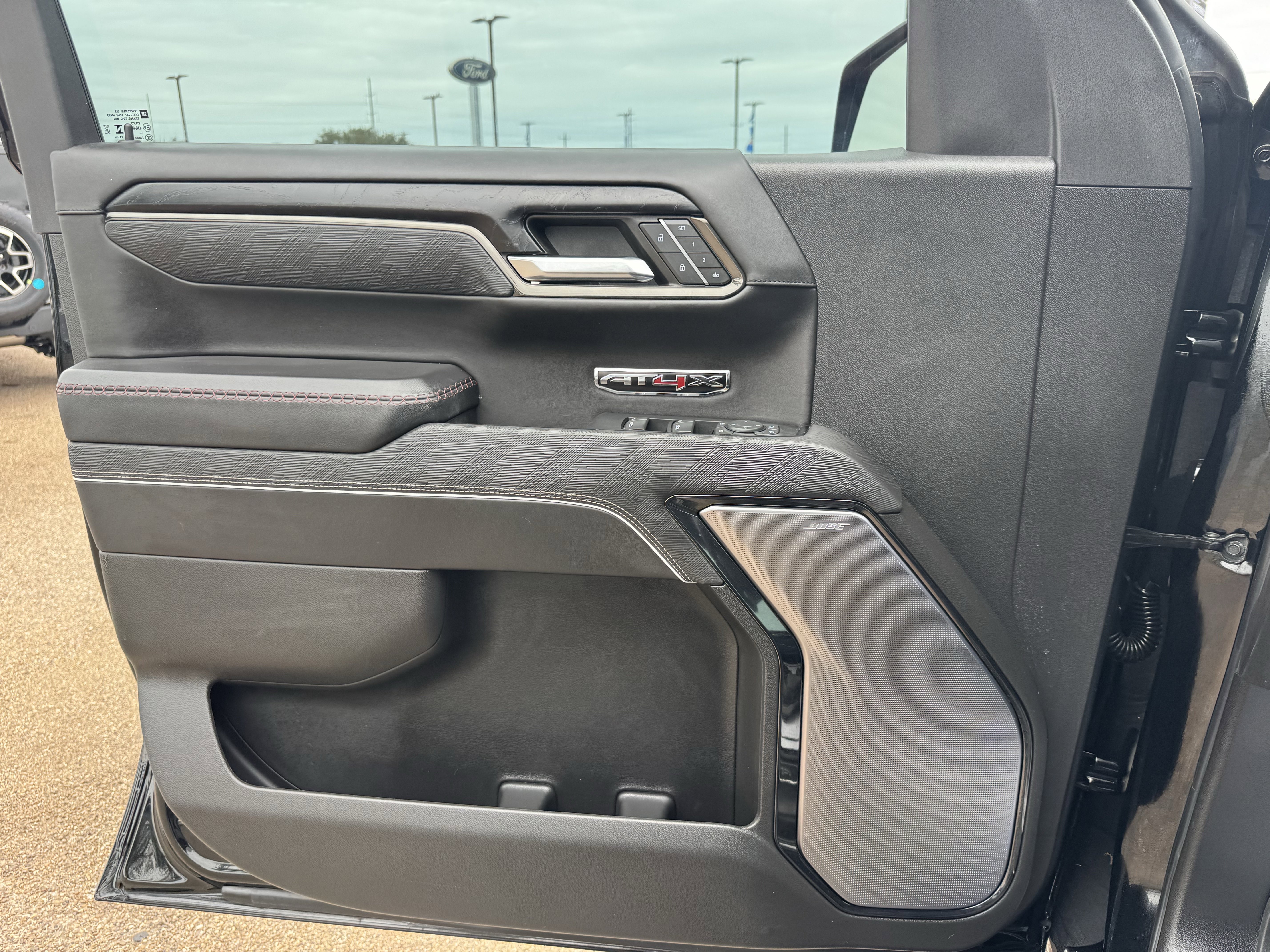 Used 2024 GMC Sierra 1500 AT4X image 18