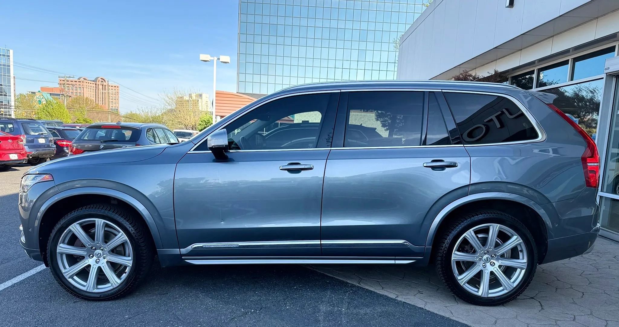 Used 2018 Volvo XC90 T6 Inscription w/ Convenience Package image 4