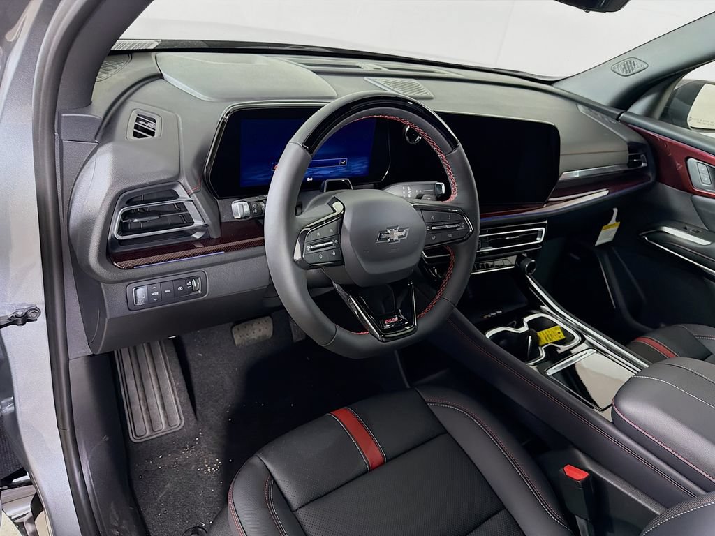 New 2026 Chevrolet Traverse RS w/ LPO, Floor Liner Package AWD/4WD image 9