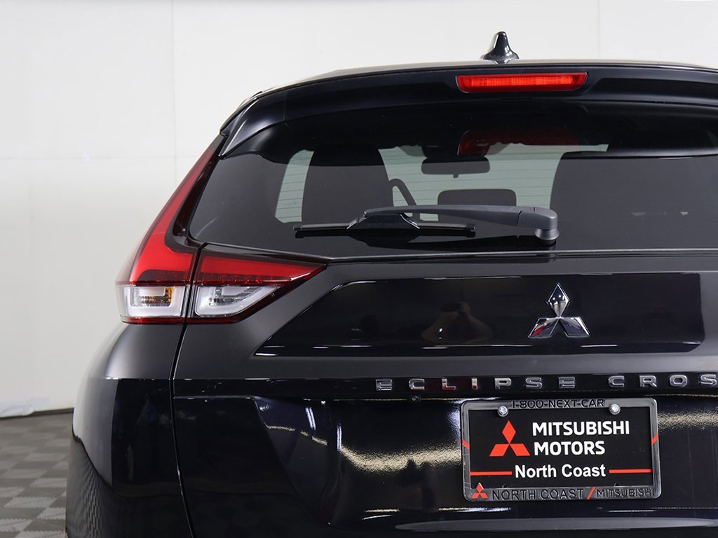 Used 2023 Mitsubishi Eclipse Cross LE image 12