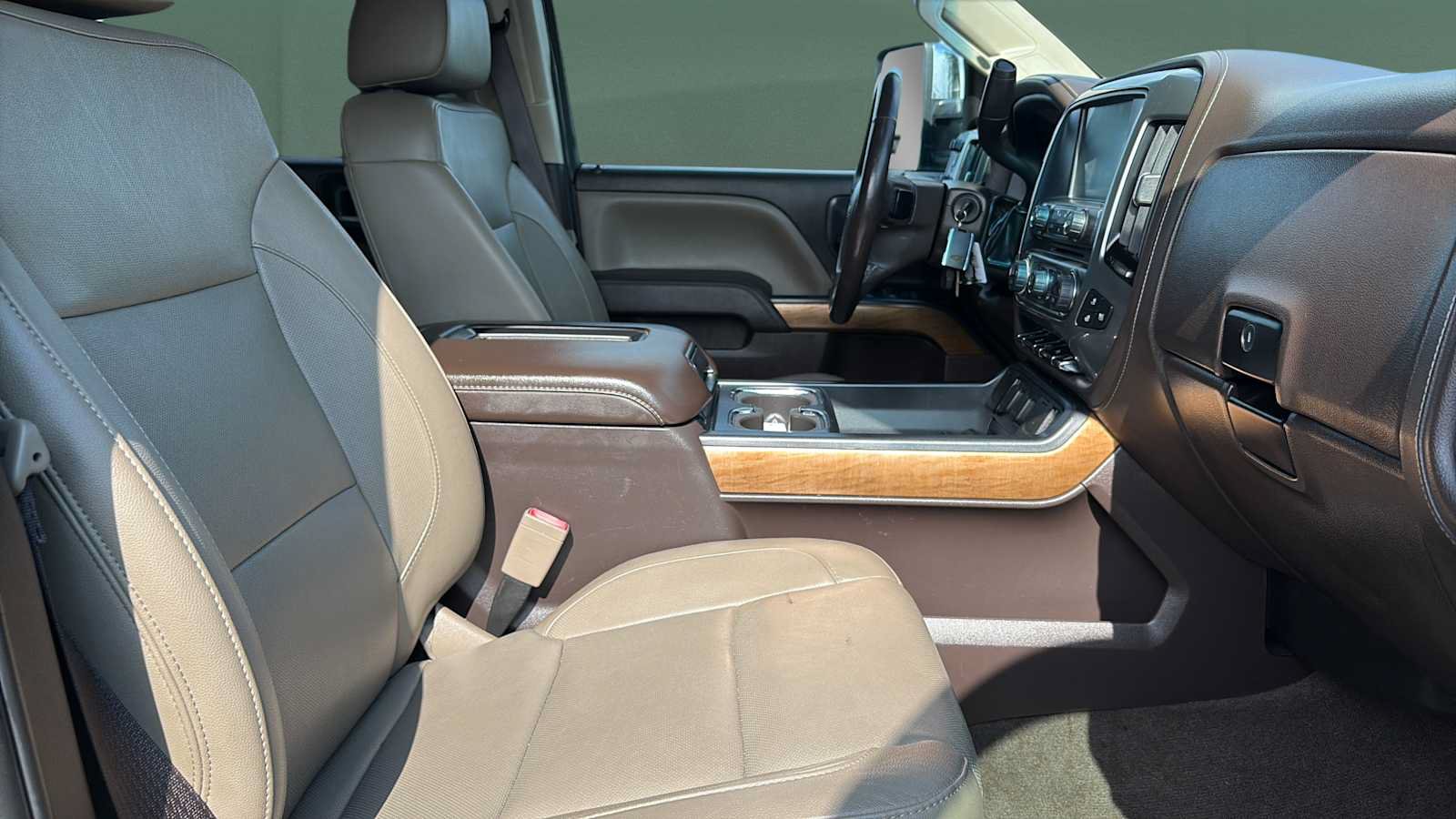 Used 2018 Chevrolet Silverado 2500 LTZ w/ Duramax Plus Package AWD/4WD image 29