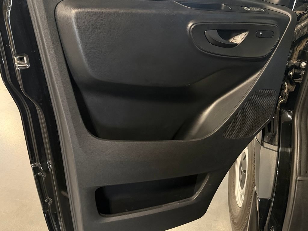 Used 2025 Mercedes-Benz Sprinter 2500 image 21