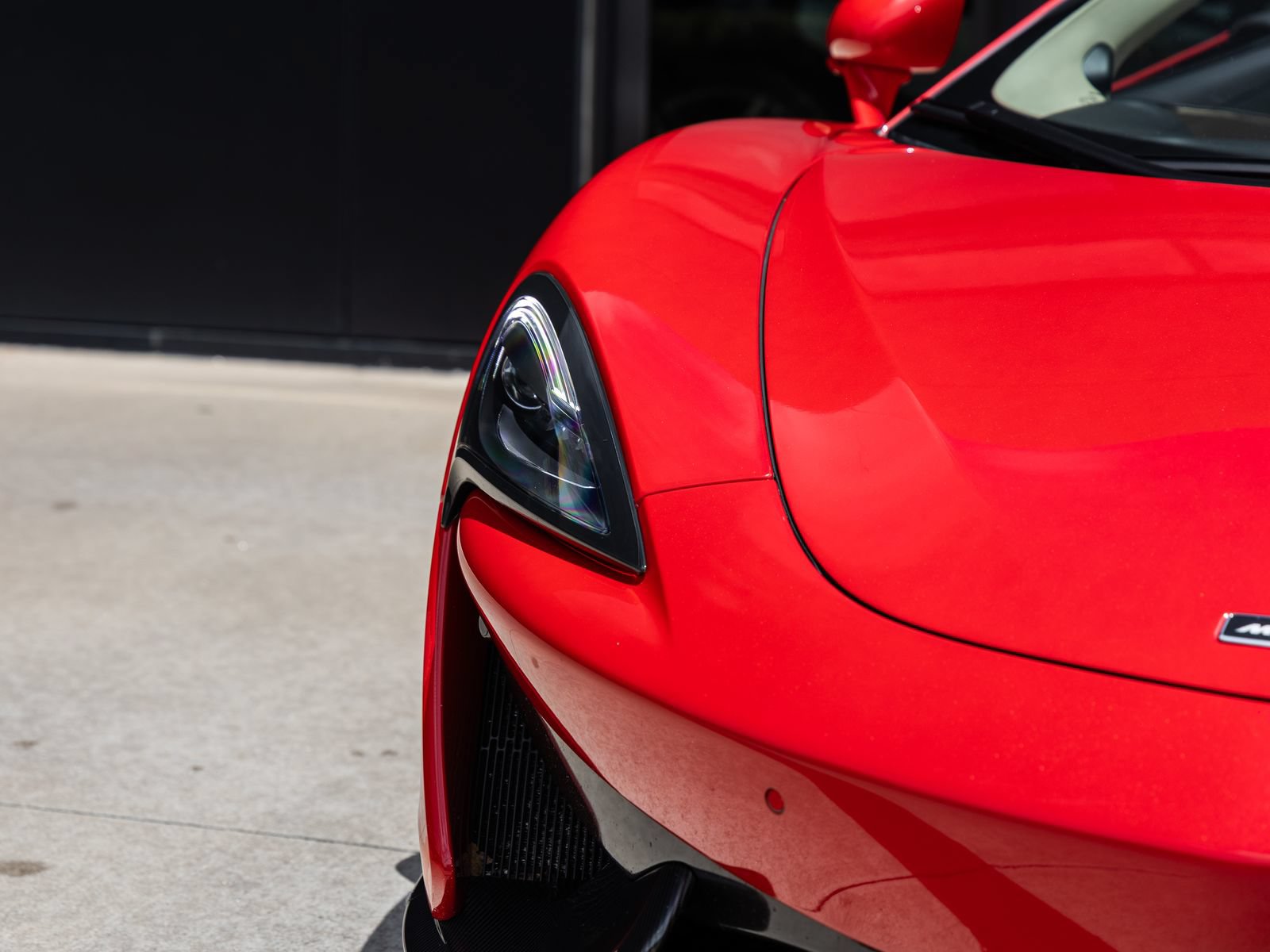 Used 2016 McLaren 570S Coupe RWD image 25
