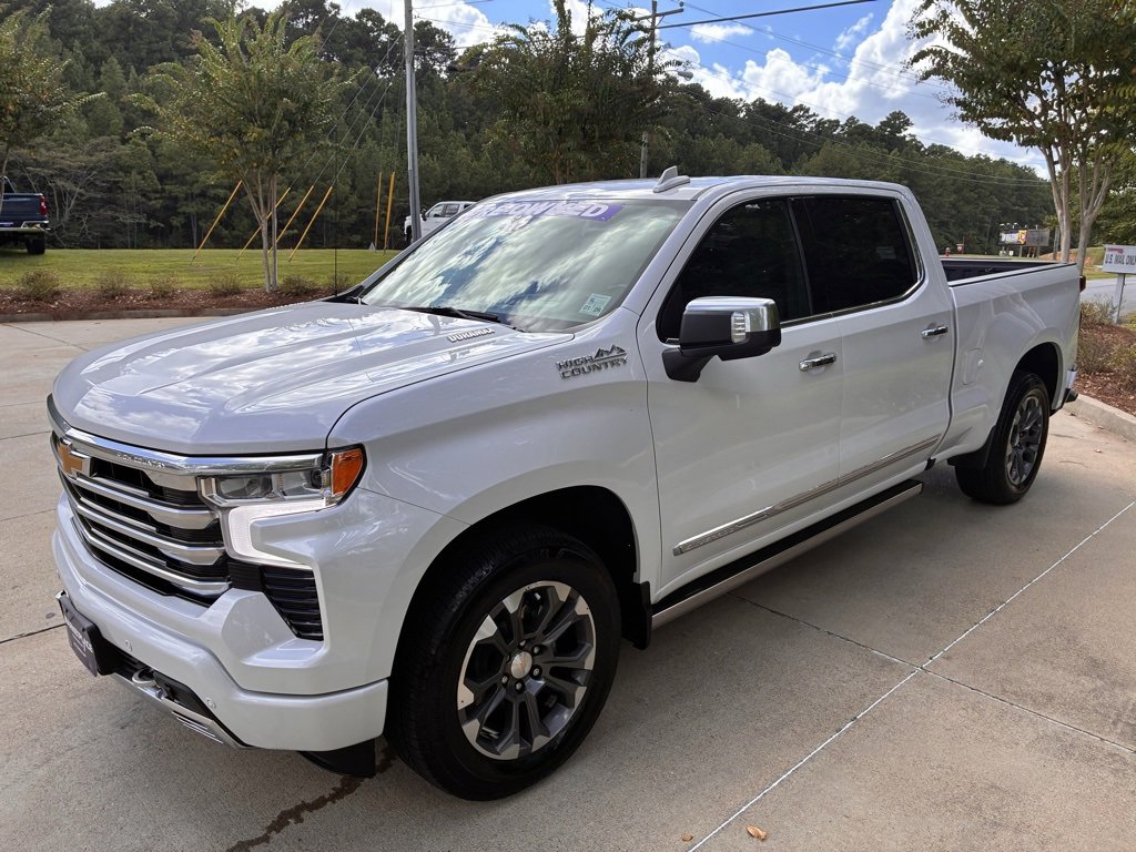 Used 2023 Chevrolet Silverado 1500 High Country w/ Technology Package image 13